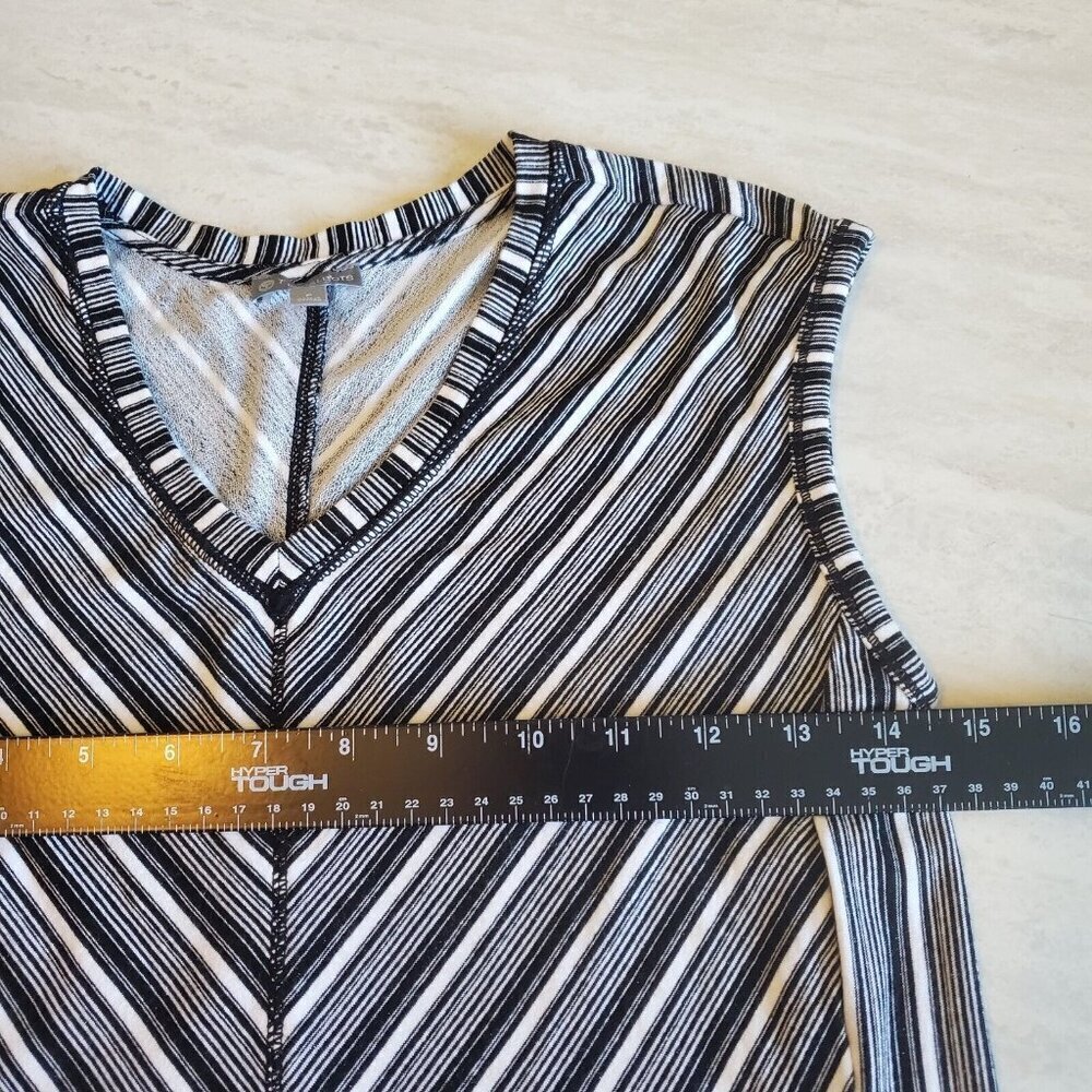 T By Talbots Shift Dress Small Black White Stripe Bodycon Pockets Athleisure - Picture 4 of 16